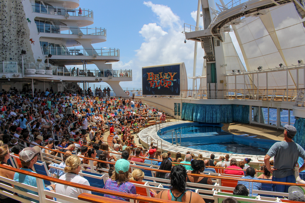 Aqua Theatre on Oasis of the Seas - Belly Flop contest