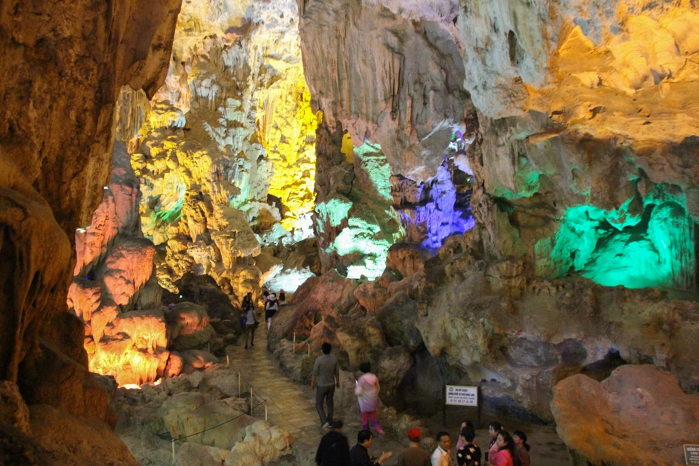 Thien Cung Caves